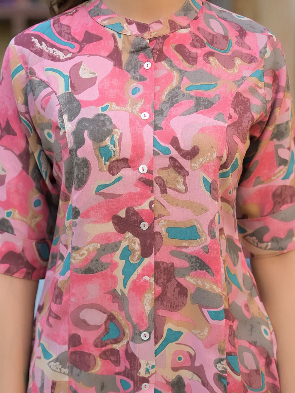 Pink Abstract Print Short Kurti in Viscose Rayon – Mandarin Collar