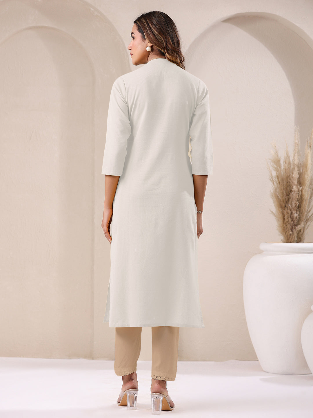 Classic White Solid Straight Kurti for Women – Everyday Elegance