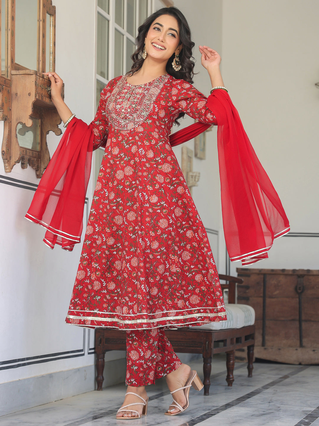 Elegant Red Floral Embroidered Kurti Set with Dupatta – 3 Piece Kurti