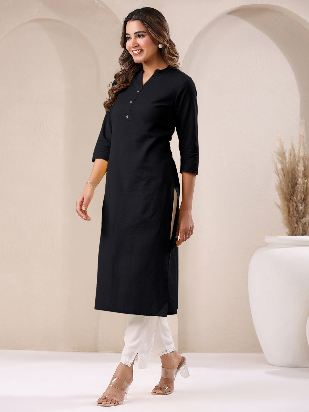Classic Black Solid Straight Kurti for Women – Everyday Versatile Wear