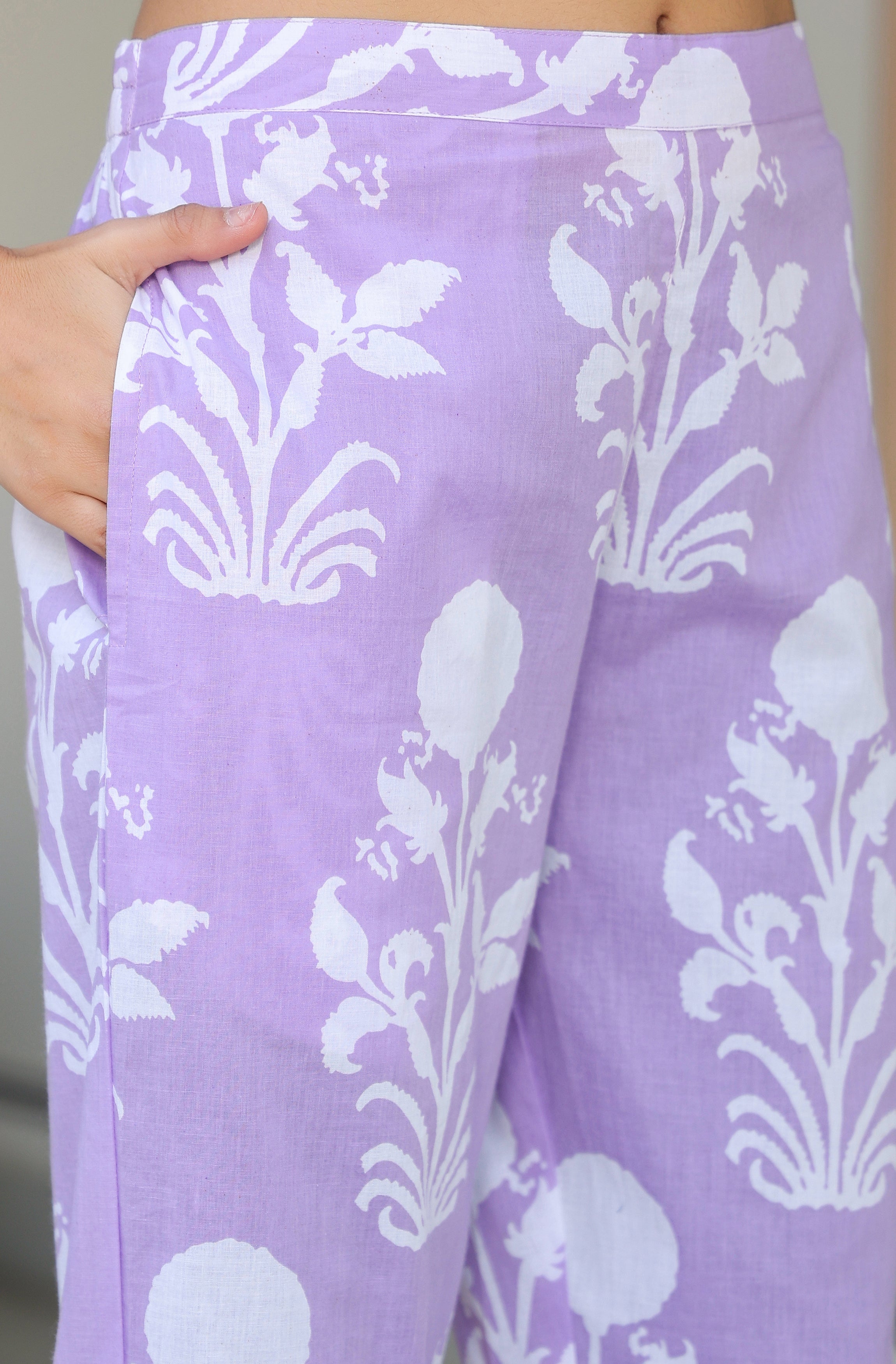 Lavender & White Floral Print Cotton Kurta Set for Women – 2 Piece Cotton Ethnic Wear