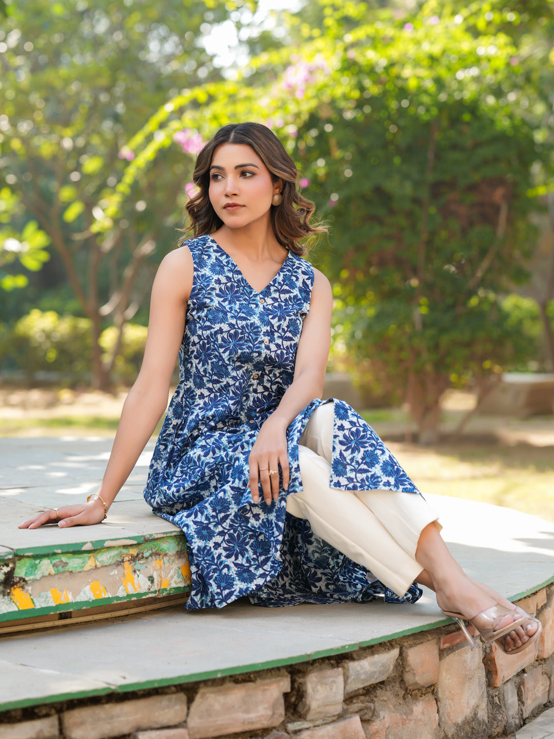 Blue Floral Sleeveless Kurti for Women – Elegant Summer Wear